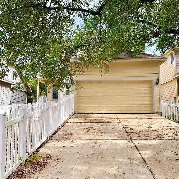 1115 Rawhide Trl — Photo 5