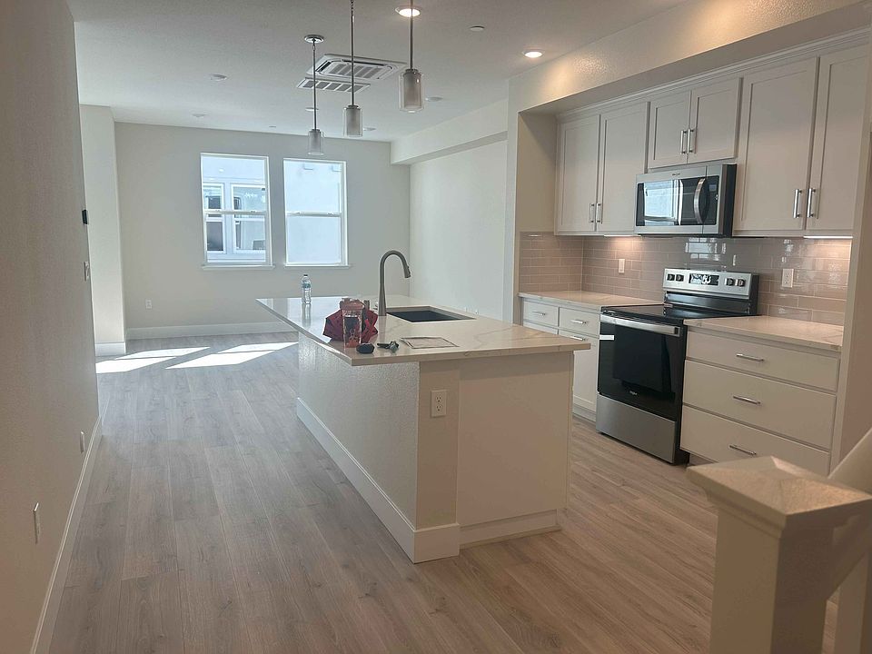 1st image of 595 Redberry Way