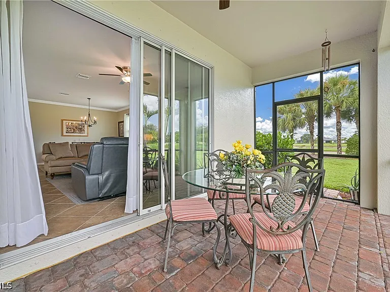 3153 Walnut Grove Ln — Photo 28