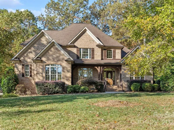 5677 Lake Wylie Rd, Clover, SC 29710