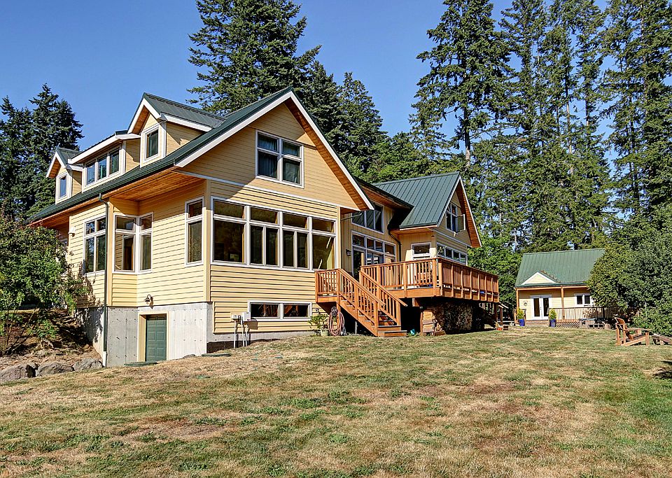 4 BR House and Guest Cottage