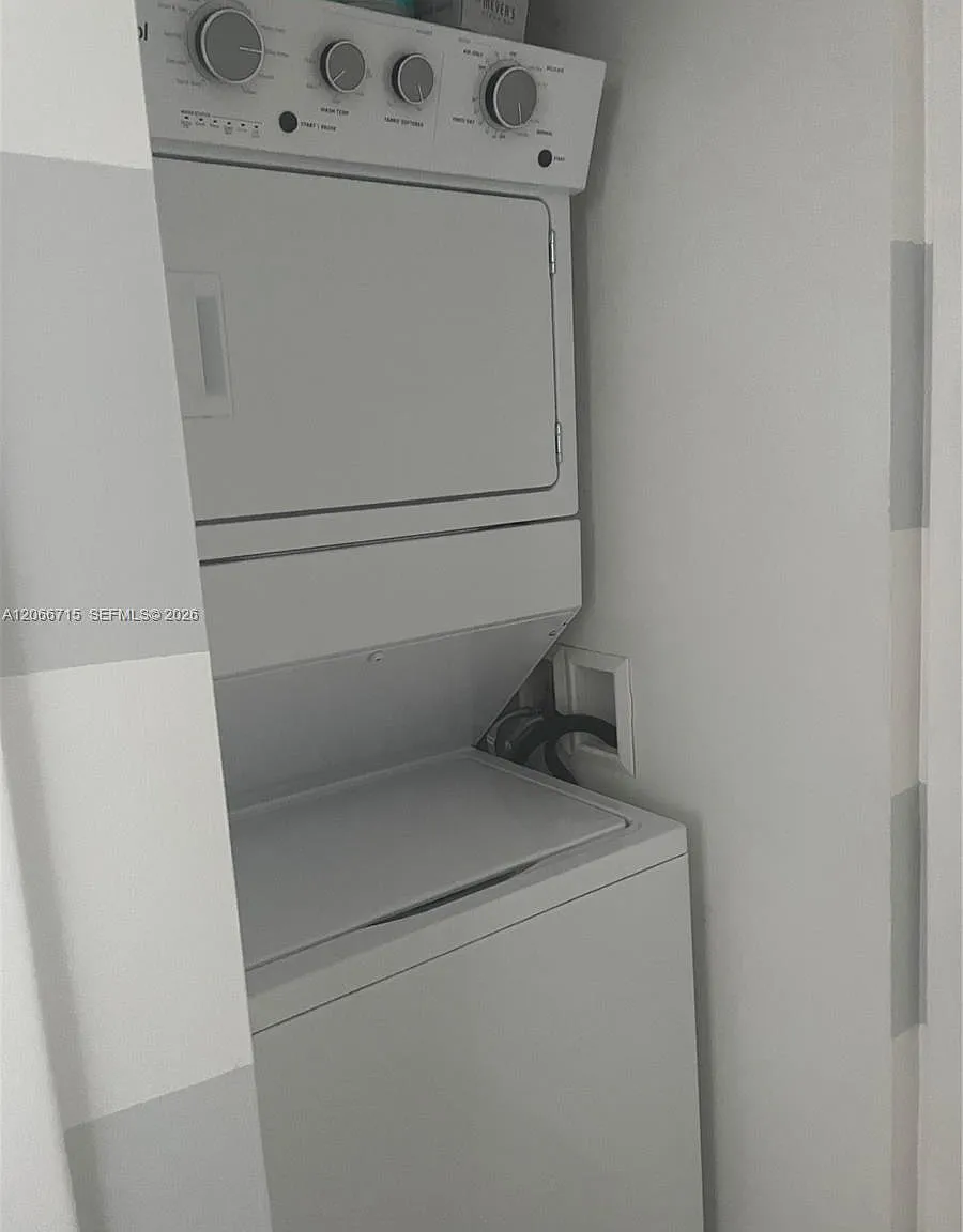 Icon Brickell Tower1 — Photo 4