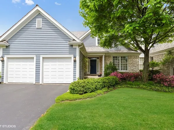 592 Wharton Dr, Lake Forest, IL 60045