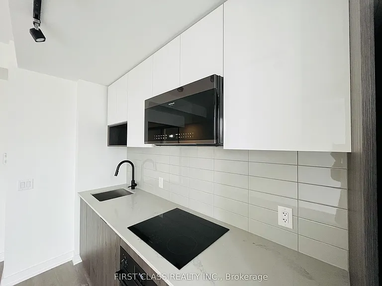5 Defries St #817 — Photo 17