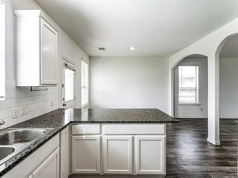 9011 Beacon Mill Dr — Photo 12