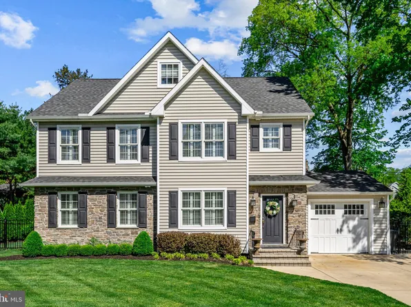 11 E Upland Way, Haddonfield, NJ 08033