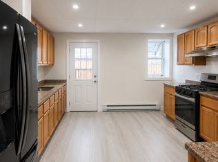 50 Center Ave APT 1, Plymouth, PA 18651