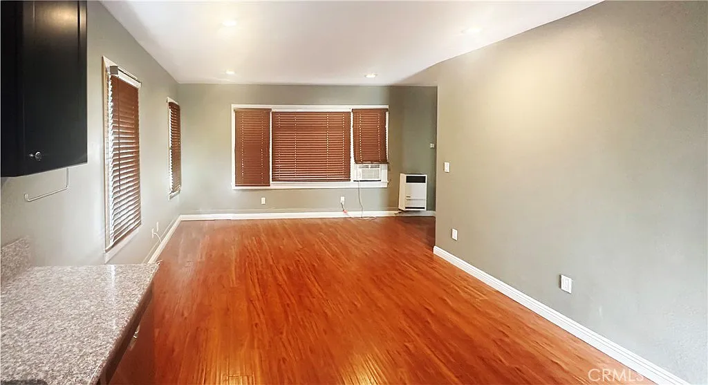 1 bed, 750 sqft, $2,745 — Photo 2