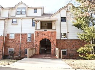 7021 Green Tee Ct APT A, Saint Louis, MO 63129