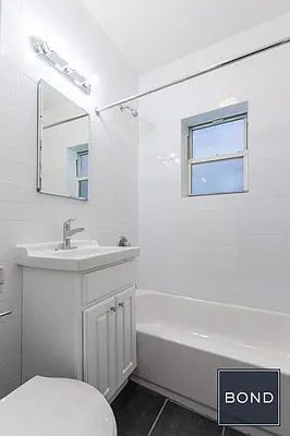 Rented by Bond New York | media 5