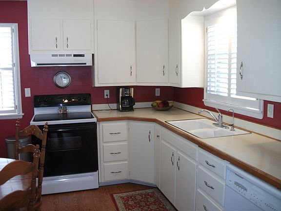 4th image of 3009 Avenue G
