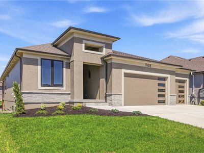 908 Savannah Ln, Greenwood, MO, 64034