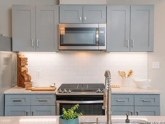 210 W Peden Aly #119 — Photo 8