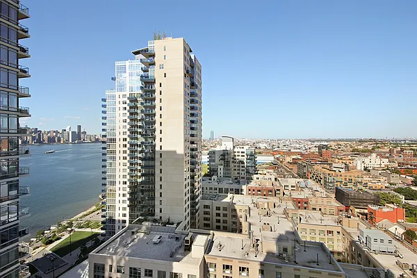 Sold by Corcoran | media 14