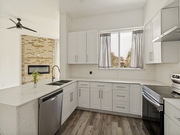 3rd image of 9495 Timberleaf Dr