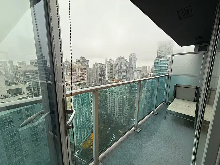 233 Robson St #3107 — Photo 10