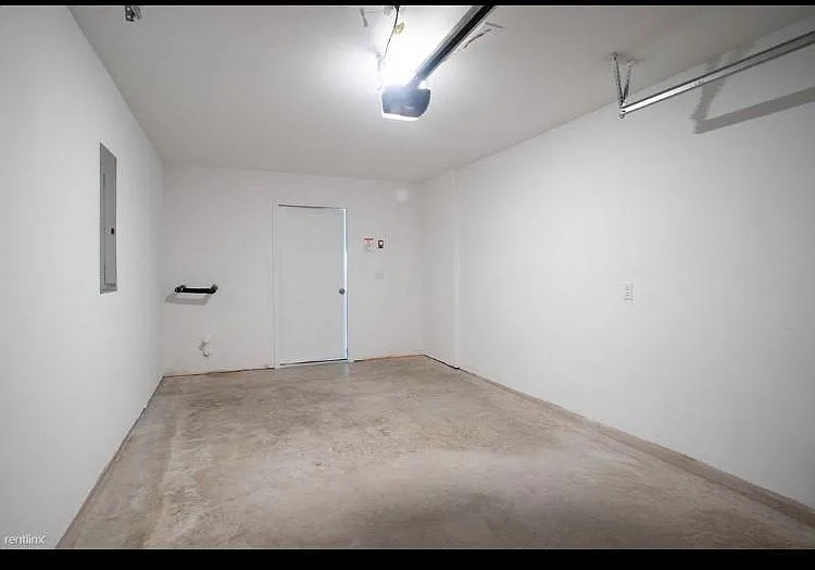 7129 Dancing Wind Ln — Photo 6