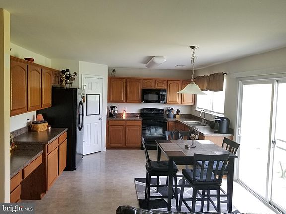 4th image of 36 Cold Harbor Ct
