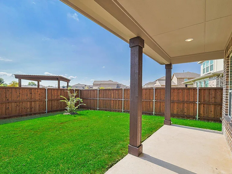 2806 Henson Ln — Photo 23