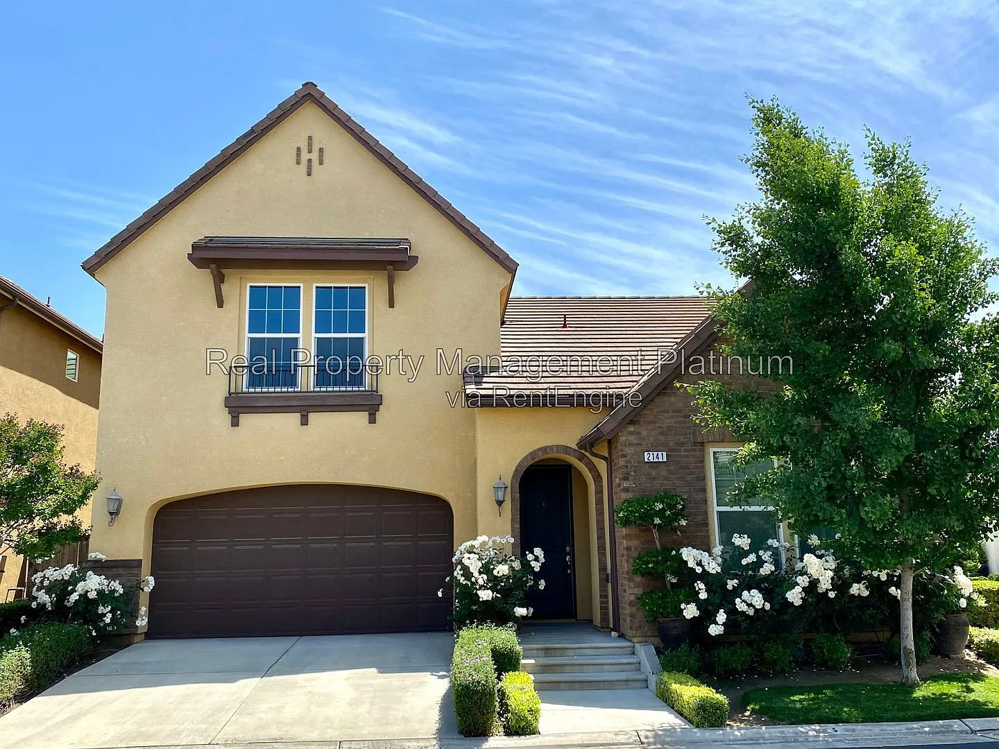 2 bed, 3.0 bath, 1992 sqft, $2,495 — Photo 2