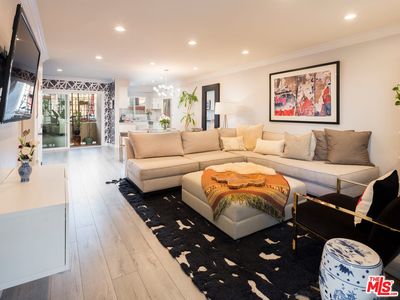 11646 Chenault St APT 7, Los Angeles, CA, 90049