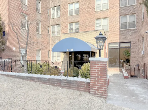 6725 Dartmouth St APT 3L, Flushing, NY 11375