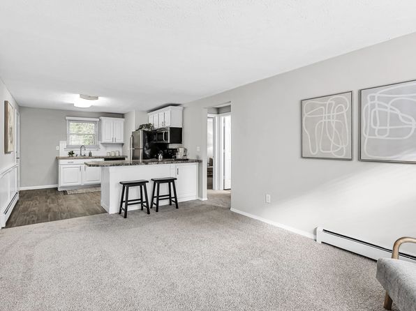 Edgewood Court, 649 Prospect St #659-G3, Chicopee, MA 01020