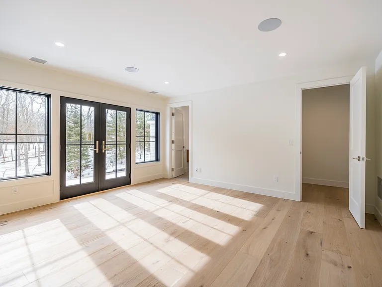 33 Harbor View Dr — Photo 19