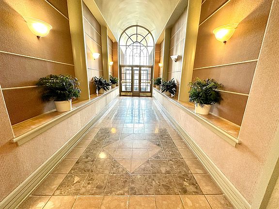 3rd image of 8651 Jaffa Court East Dr APT 37