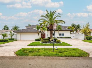 8530 NW 174th St, Hialeah, FL 33015