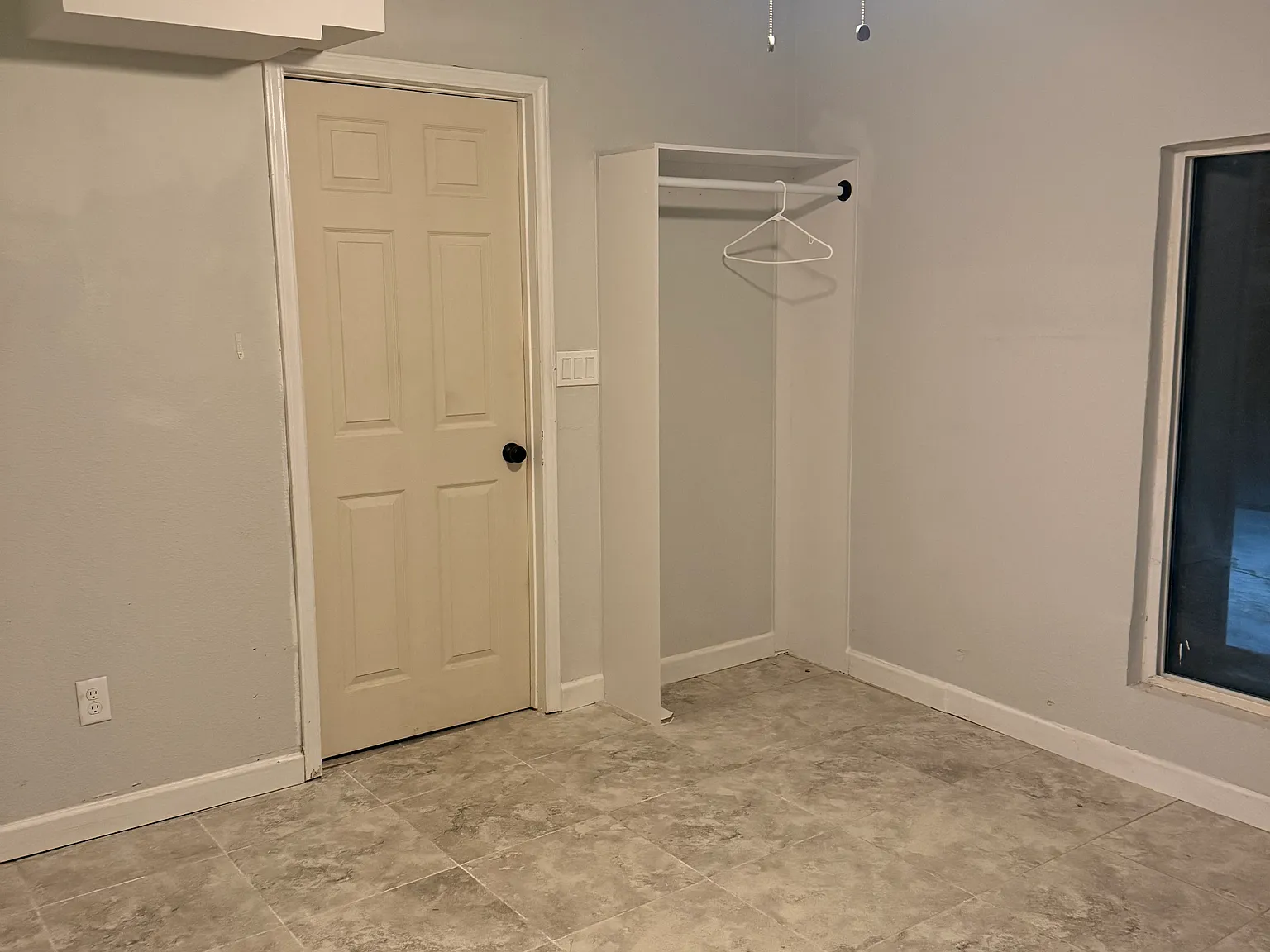 1711 Ivy Ave — Photo 3