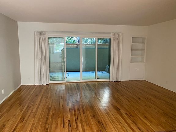 4th image of 125 S Holliston Ave APT 9