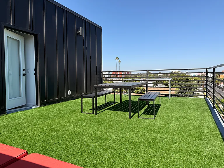 Trojan Terrace — Photo 20