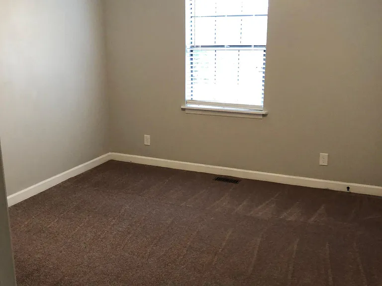 5916 Grosner Pl — Photo 8