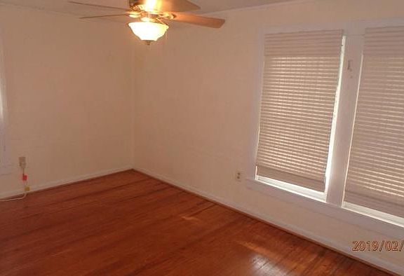 5th image of 820 Knowles Ave