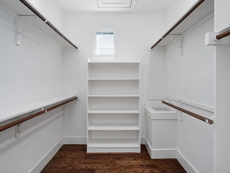 307 W Annie St — Photo 25