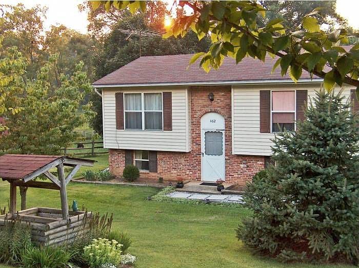 Summer view of the front