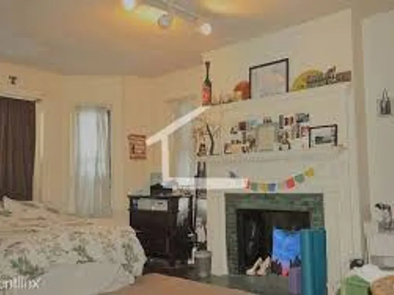 204 Harvard Ave #3 — Photo 3