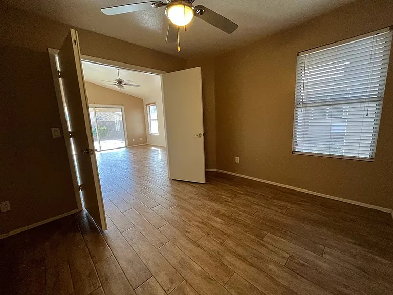 8347 W Audrey Ln — Photo 21