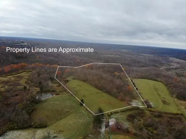 3 Salem Ridge Rd, Aurora, IN 47001