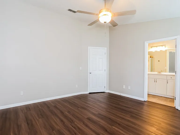 8241 Dover Cliff Ct — Photo 9