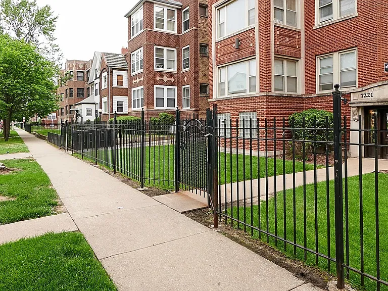 7223 S Euclid Ave #1C — Photo 2