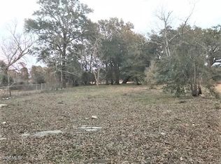 382 Lee St, Biloxi, MS 39530