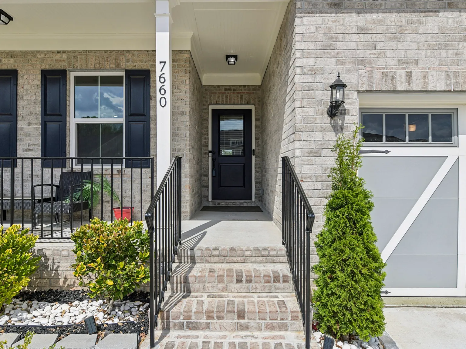5 bed, 3036 sqft, $2,650 — Photo 3