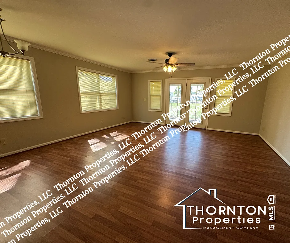 2 bed, $1,200 — Photo 3