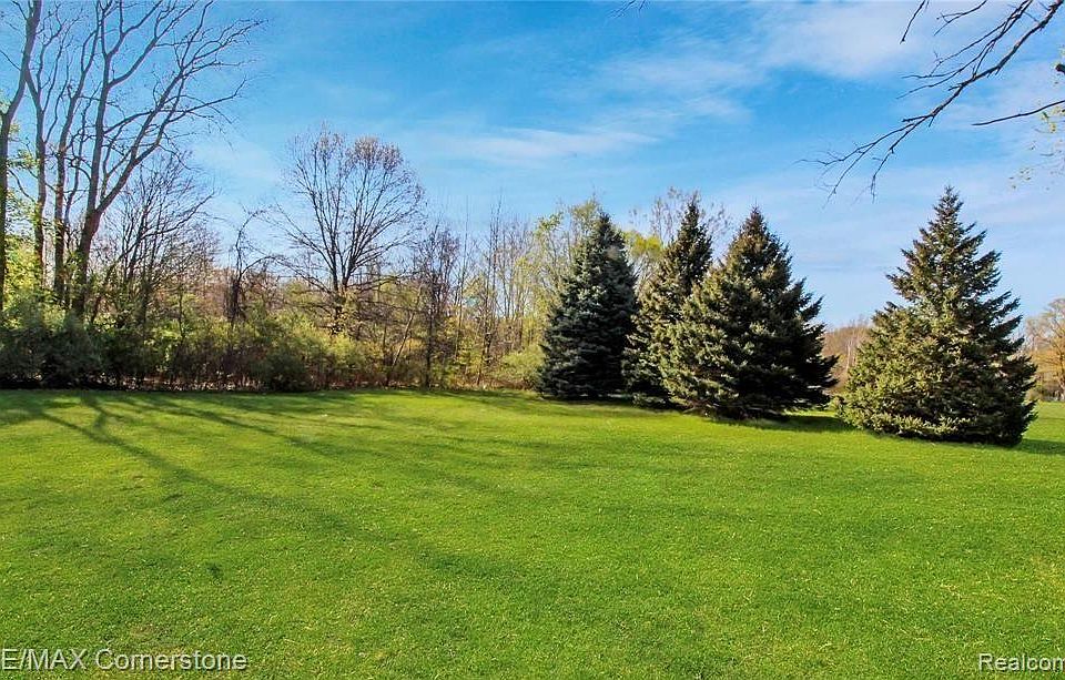 2nd image of 0 Wayne Rd