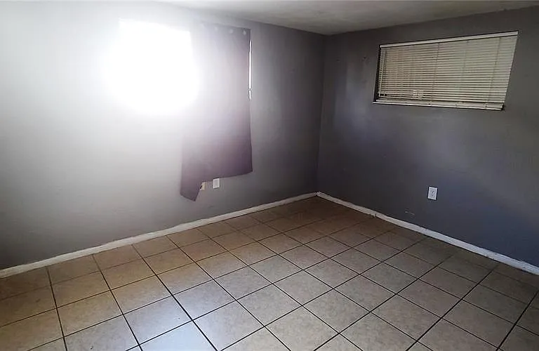 5200 Chet Dr — Photo 17