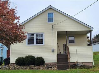 2005 Marshall St, Tarentum, PA 15084