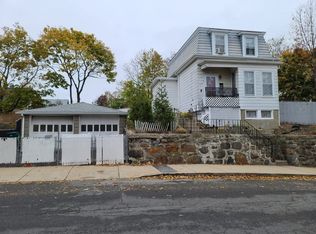 11 Adams St, Lynn, MA 01901