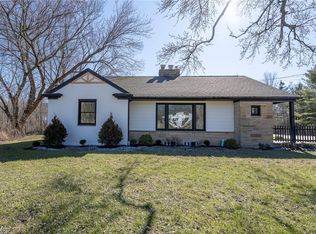 624 E Garfield Rd, Aurora, OH 44202